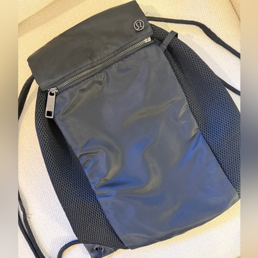 Lululemon Drawstring Bag